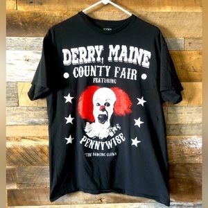 Pennywise the Dancing Clown Horror Graphic T-Shirt